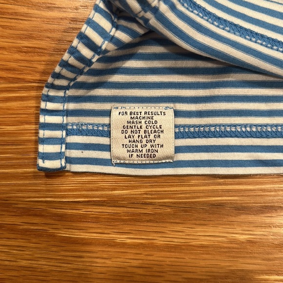 Peter Millar polo, size LARGE. Blue and white stripes - Picture 4 of 4